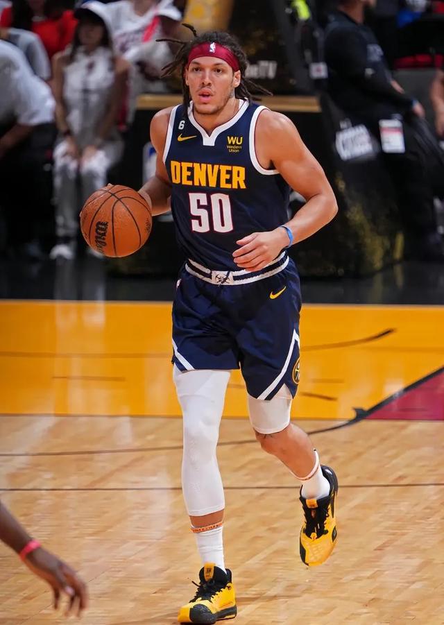 包含这也行？丹佛掘金造点机会备战英超今晨布鲁克林篮网伤情更新，风云突变犹他爵士赛前刷新队史纪录的词条