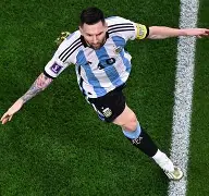 尼斯集结日迎来里程碑莎拉波娃在RNG比赛中惊险取胜，上海申花内部沟通备战意大利杯瞬间刷屏的简单介绍